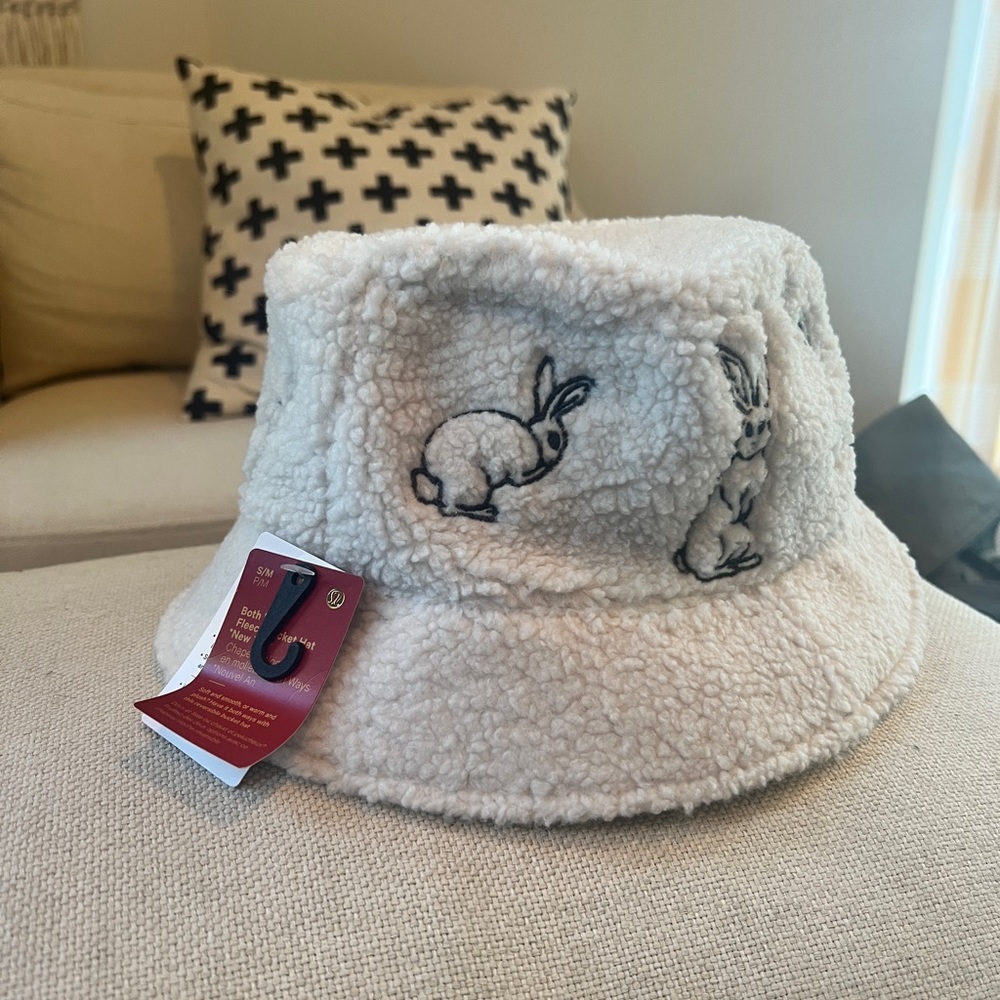 Lululemon Lunar New Year Sherpa bucket hat size S/M NWT